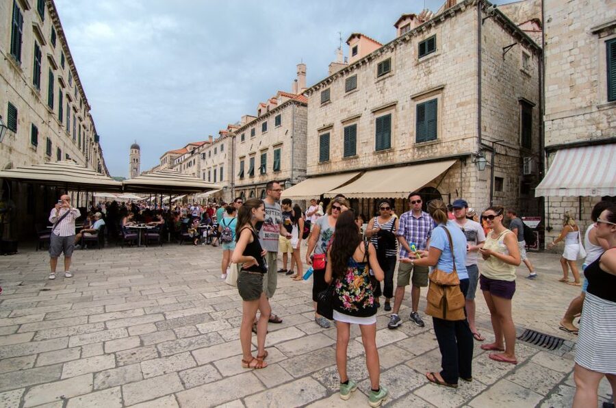 1.5-Hour Walking Tour of Dubrovnik's Old Town - Onofrio’s Fountain and the first look inside the walls
