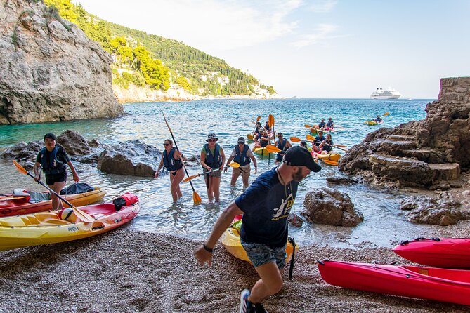 Afternoon Dubrovnik Guided Kayaking Tour - How difficult is the paddling?