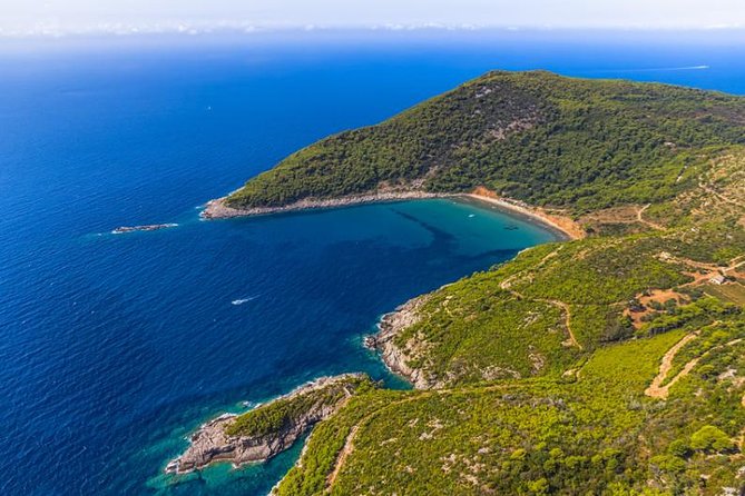 BLUE CAVE&GREEN CAVES /ŠUNJ beach Speedboat tour- WITH DRINKS - Šunj Beach: sand, shallow water, and a longer pause