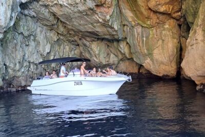 Blue & Green Cave,Sunj beach Small Group Tour with Speedboat