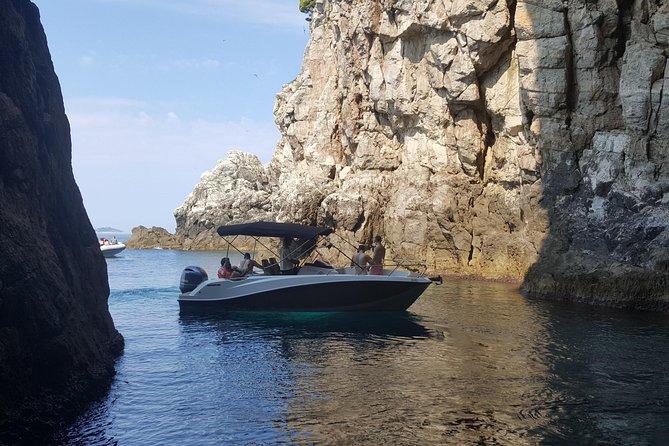 Blue & Green cave,Šunj beach - with drinks small group speedboat - Why the small speedboat matters