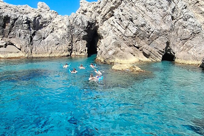 Blue & Green cave,Šunj beach - with drinks small group speedboat - Who should book this Dubrovnik boat trip?