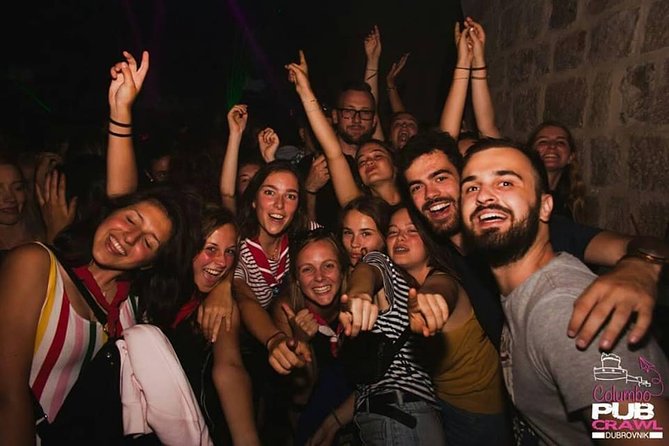Columbo Pub Crawl Dubrovnik - Top G: welcome shots, dancing, and photo props
