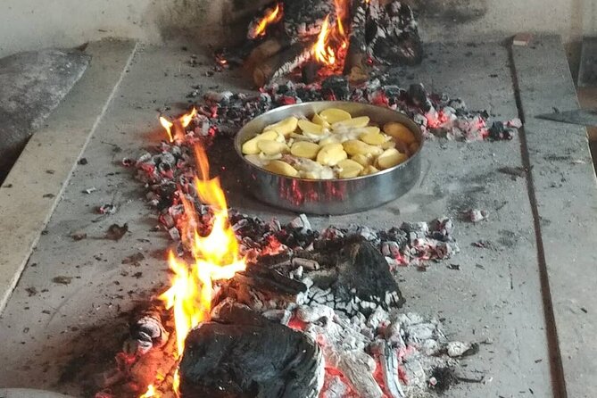 Croatian Traditional Cuisine: Peka Cooking Lesson - Vegetarian guests should arrange the meal early
