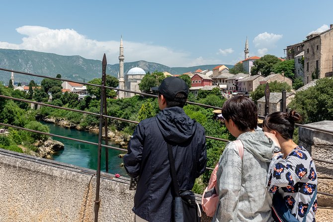Day Trip to Mostar and Kravice (English-Español) - Arriving in Mostar’s Old Bridge area
