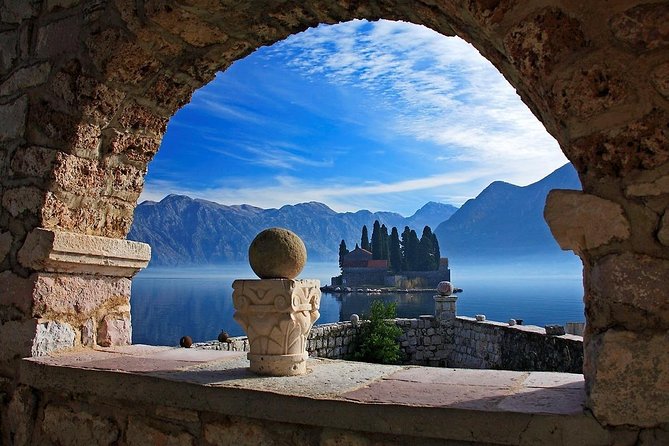 Discover Korcula from Dubrovnik - Leaving Dubrovnik for the Pelješac Peninsula