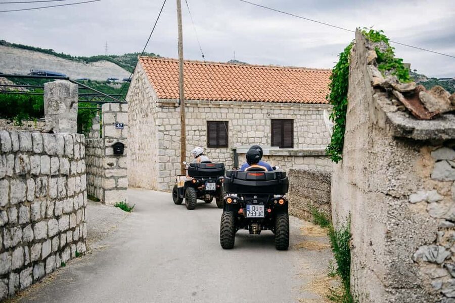 Dubrovnik: 3-hour ATV Safari Tour with Hotel Transfers - The Srđ viewpoint and Dubrovnik below
