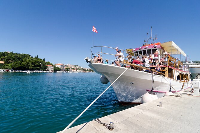 Dubrovnik: 3 Islands Boat Tour with Lunch & drinks(FR, ES, EN) - Koločep: a small final stop for swimming