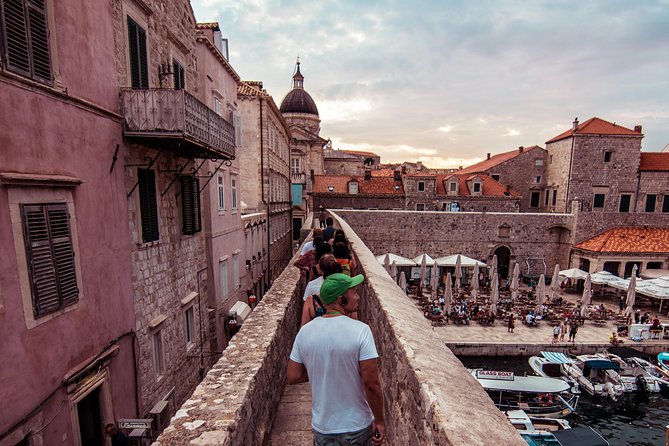 Dubrovnik: Ancient City Walls & Wars Walking Tour - Choosing the right time and preparing for the climb