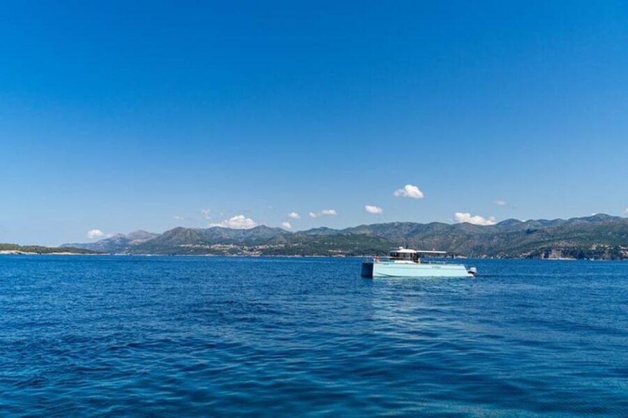 Dubrovnik: Blue Cave Catamaran Tour with Drinks and Snorkel - Green Cave: your first 45 minutes in the water