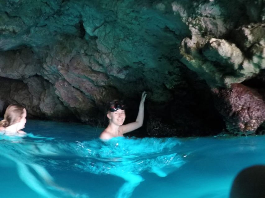Dubrovnik: Blue Cave & Sunj Beach Boat Tour with Drinks - Koločep’s Blue Cave and the question of conditions