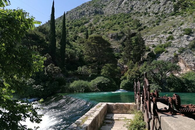 Dubrovnik City Tour with History, Photos & Round Trip Ride - Pile Gate and Old Town time on the private option