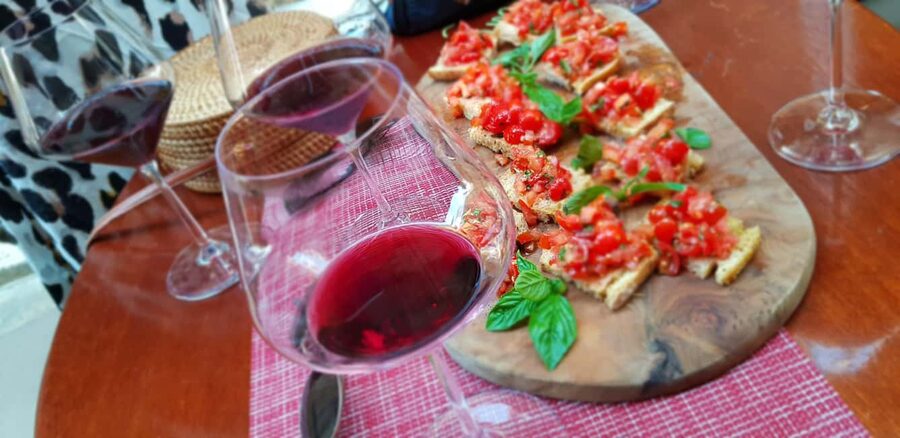 Dubrovnik: Croatian Food, Wine & Old Town Highlights Tour - Is $161 a fair price?
