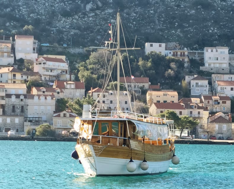 Dubrovnik: Elaphiti Islands Boat Cruise with Lunch & Drinks - Lopud and Šunj Beach: the main pause of the day