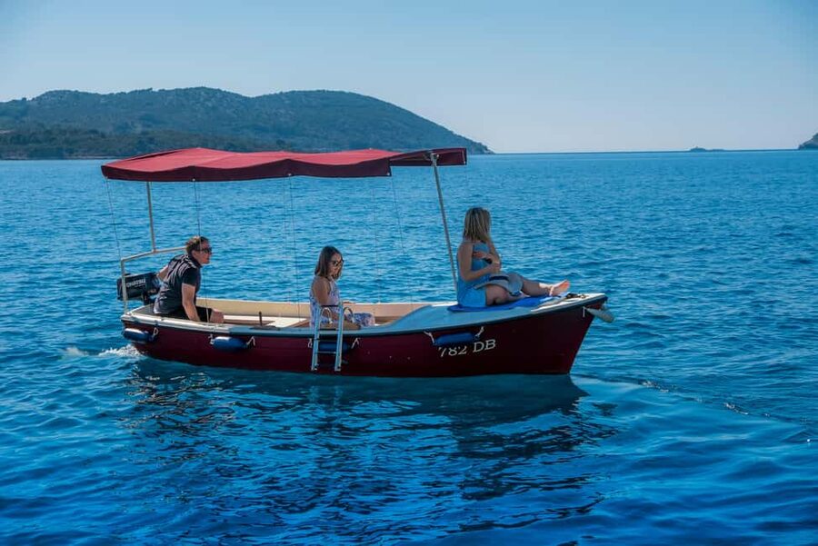 Dubrovnik: Elaphiti Islands Boat Rental - Swimming and snorkeling at the Three Green Caves