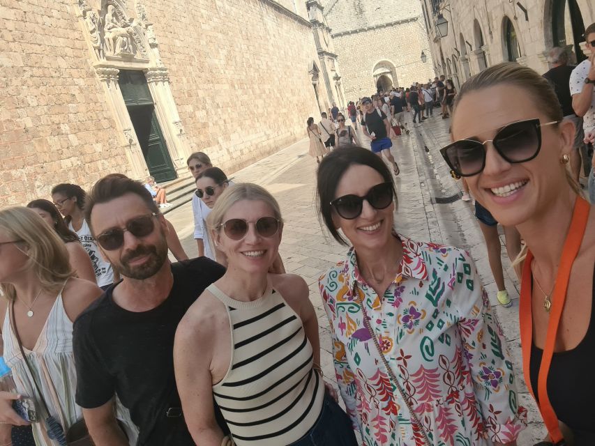 Dubrovnik: Explore Dubrovnik Old Town Walking Tour - Meeting Dubrovnik through its everyday life