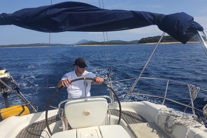 Dubrovnik: Full Day Private Sail Boat tour to Elaphiti&Blue Cave - What the boat includes, and what you should bring