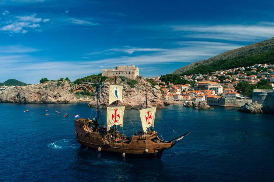 Dubrovnik: Galleon Sunset Cruise with a Live Guide & Drink - Setting sail from Dubrovnik Old Town port