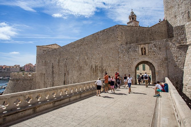 Dubrovnik Game of Thrones Full-Day Tour + Lokrum & Srđ - Reaching Mount Srđ by van