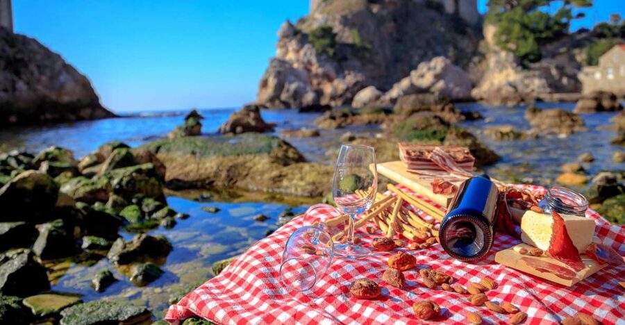 Dubrovnik Gastronomy: 3-Hour Food and Wine Tour - Why food is a smart way to see Dubrovnik