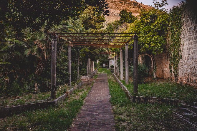 Dubrovnik Ghosts and Mystery Walking Tour - Pile Gate and the old prison forts