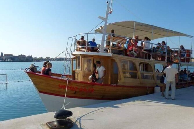 Dubrovnik Islands Boat Tour with Lunch and Unlimited Drinks - Koločep: pine trees, beaches, and a gentle first stop