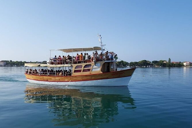 Dubrovnik Islands Boat Tour with Lunch and Unlimited Drinks - Unlimited drinks and the pace of the day