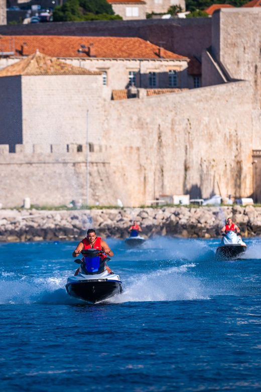Dubrovnik: Jet Ski Rental - What the staff and equipment add