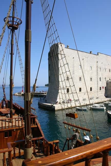 Dubrovnik: Karaka - Game of Thrones Cruise & Walking Tour - The Iron Throne photo is a fun final stop