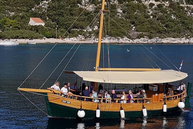 Dubrovnik Kayak Rental on Banje Beach - Price, private use, and the direct-rental question