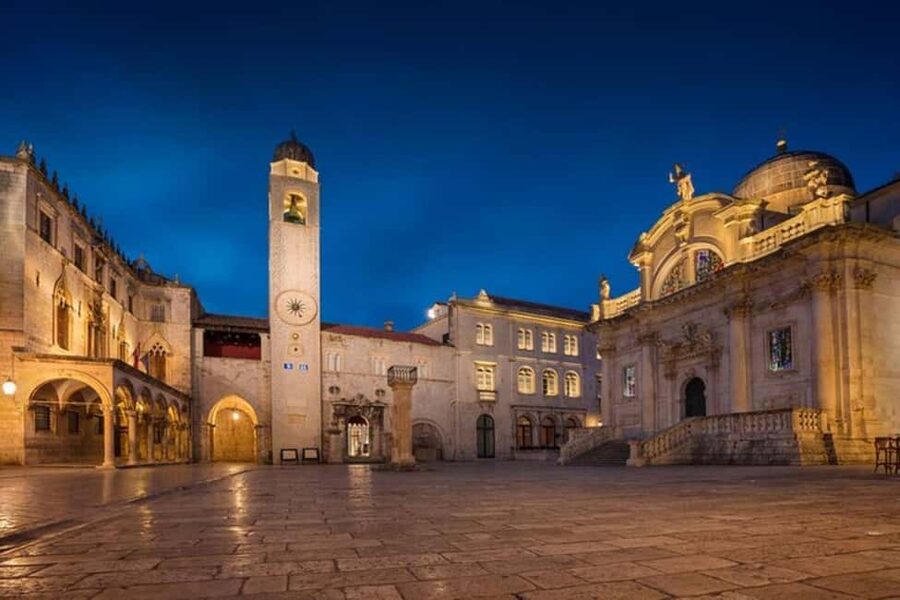 Dubrovnik : Must-See Private Walking Tour With A Guide - Why the private format matters