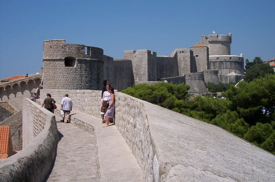 Dubrovnik: Old Town and City Walls Guided Walking Tour - Meeting at Pile Square near the Amerling Fountain
