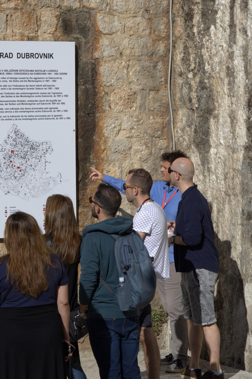 Dubrovnik Old Town: Easy paced and accessible History tour - Meeting the guide at Large Onofrio’s Fountain