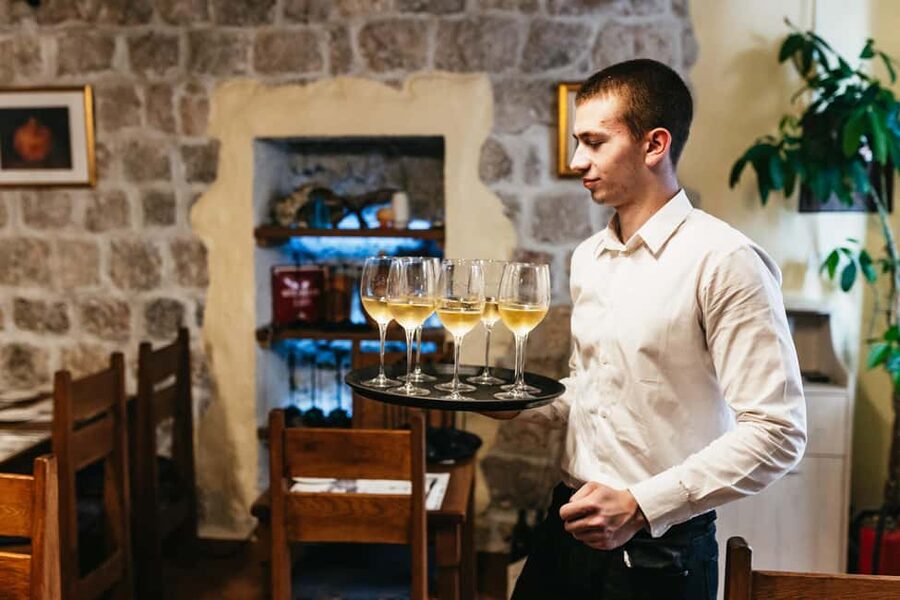 Dubrovnik: Old Town Food Tour - Guides who add the local angle