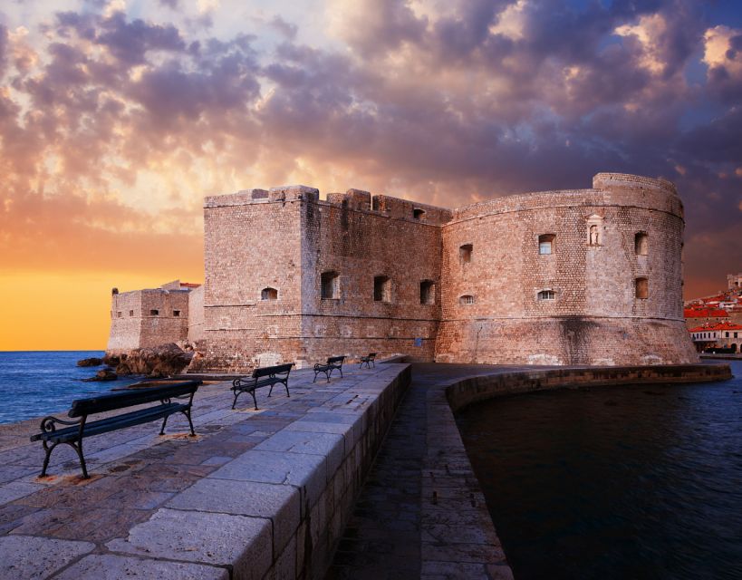 Dubrovnik: Old Town Highlights Guided Evening Walking Tour - Why Dubrovnik feels more local after sunset
