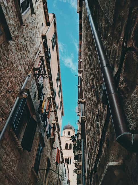 Dubrovnik Old Town History Tour: Early & Late Start - Onofrio’s Fountain and the practical side of old Dubrovnik