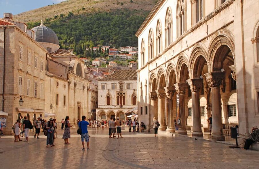 Dubrovnik Old Town History Tour: Early & Late Start - Finishing near the harbor