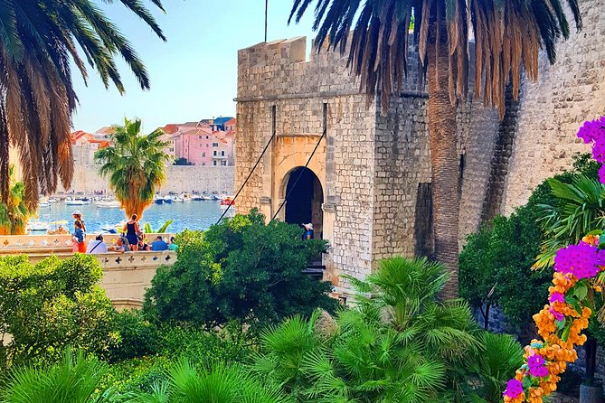 Dubrovnik: Old Town Walking Tour - Rector’s Palace and Gundulićeva poljana