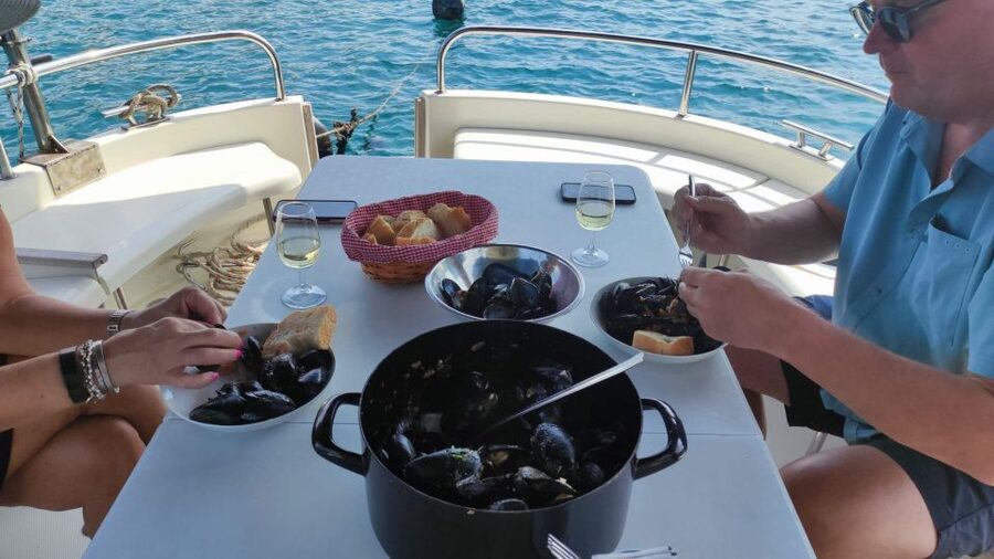 Dubrovnik: Oyster, Mussles, and Wine Tasting Tour in Ston - Why the oyster boat is the heart of the trip