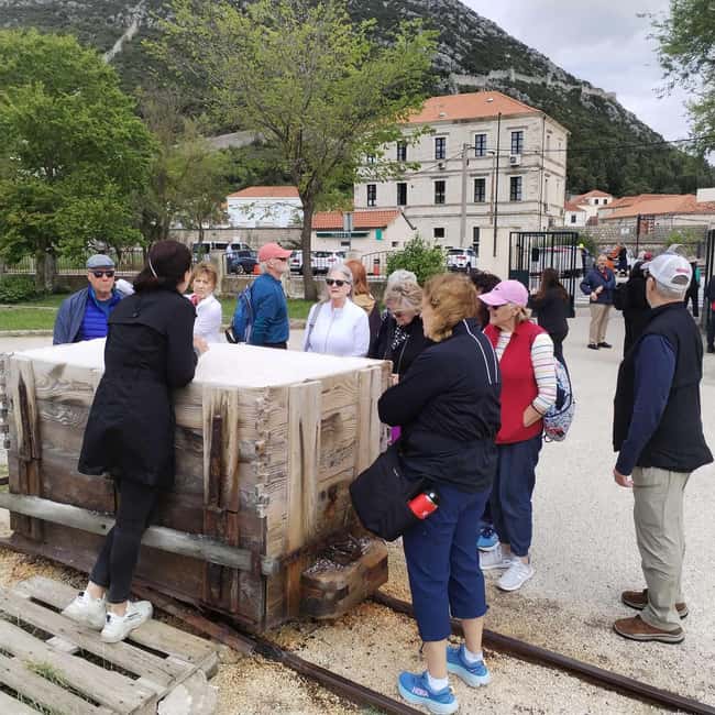 Dubrovnik: Oyster, Mussles, and Wine Tasting Tour in Ston - What the Pelješac wine tasting adds