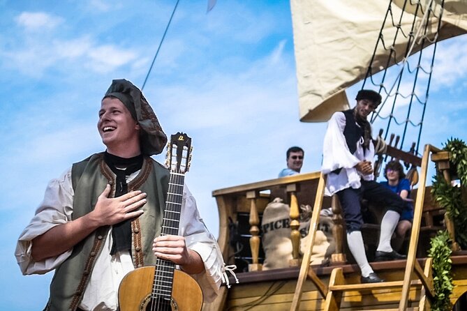 Dubrovnik Panoramic Cruise on a Wooden Galleon with a Live Show - The live show gives the cruise its character
