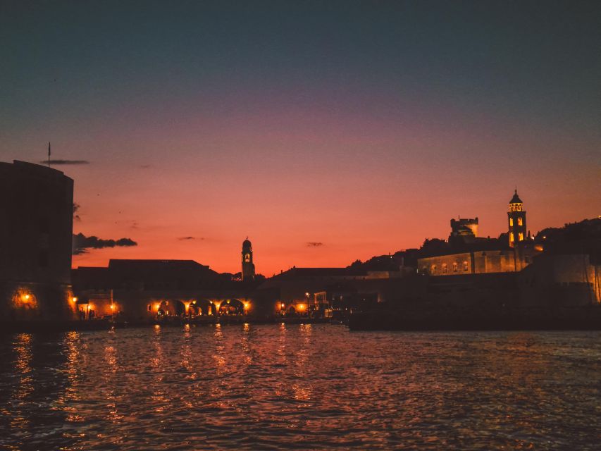 Dubrovnik: Private Boat Cruise at Sunset with Champagne - Who should book this cruise
