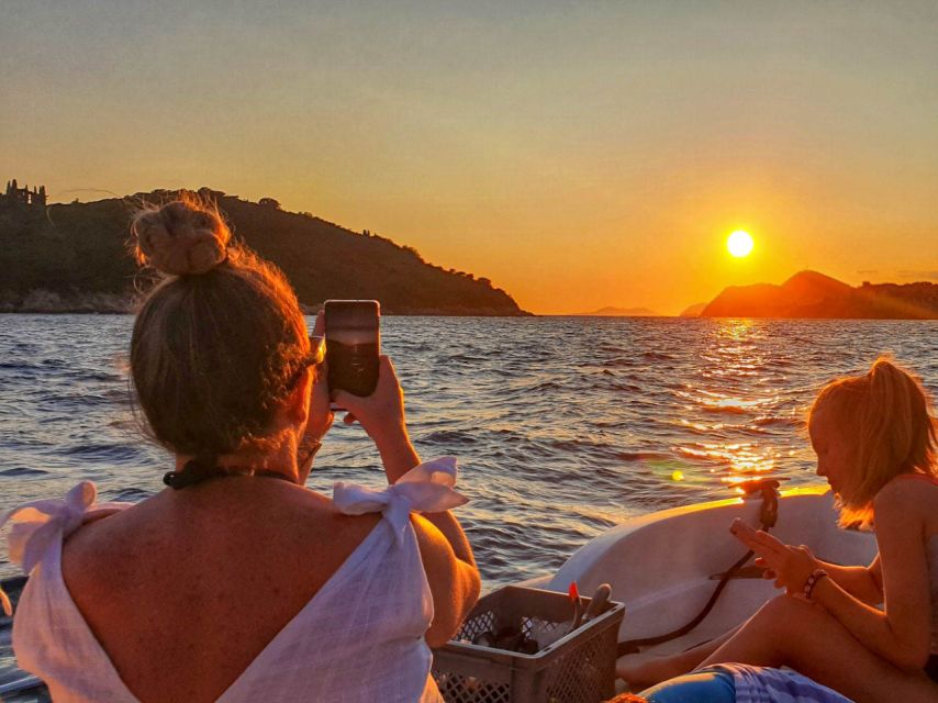 Dubrovnik: Private Boat Cruise at Sunset with Champagne - Why a private sunset cruise works well in Dubrovnik