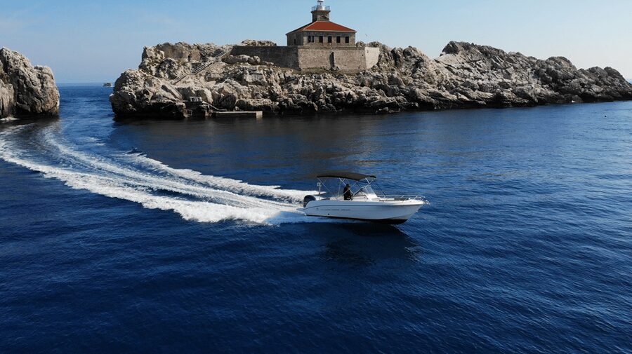 Dubrovnik: Private Boat Island Tour - Passing through the Elafiti Islands