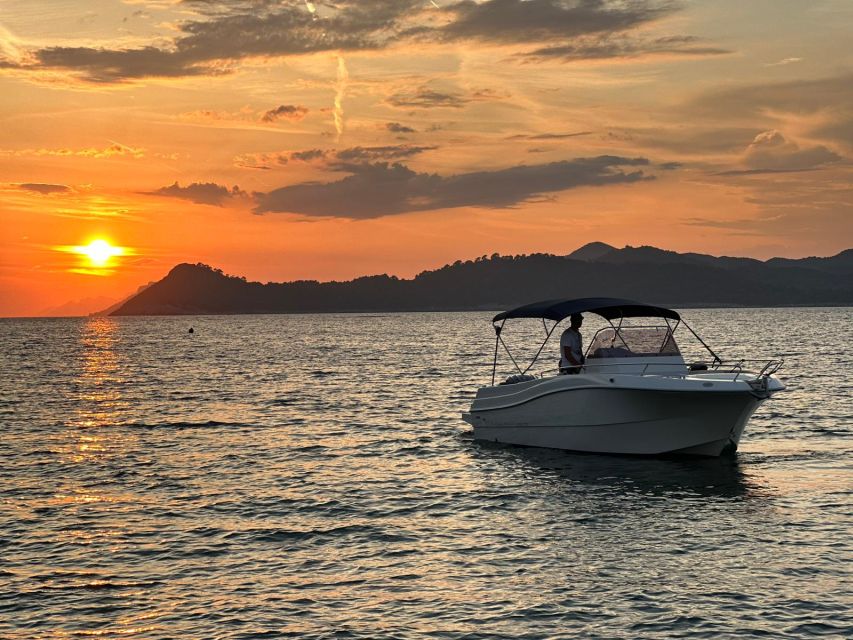 Dubrovnik: Private Elaphiti Islands and Blue Cave Tour - A private day on the Adriatic from Dubrovnik