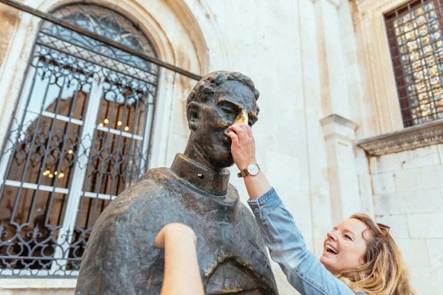Dubrovnik: Private Family Friendly City Tour with Guide - How the 90-minute length affects the experience