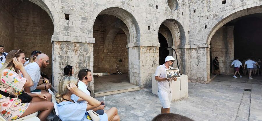 Dubrovnik: Private Game of Thrones Tour: Inside Look - Rector’s Palace and the Dominican Monastery