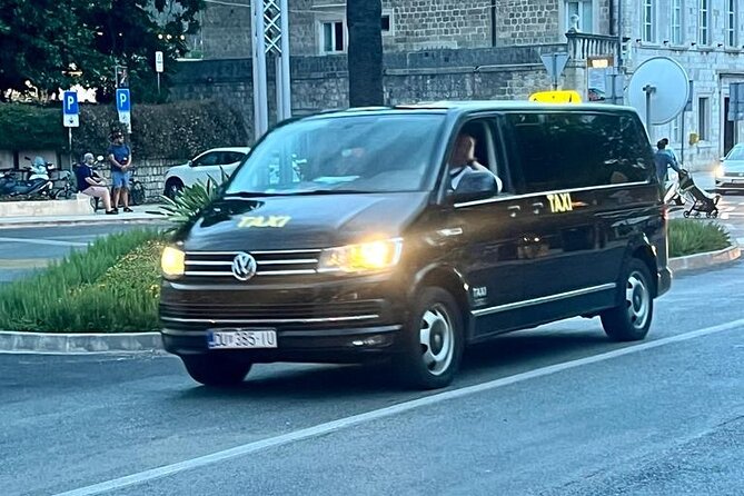 Dubrovnik Private Transfer & Taxi Service - Landing at Dubrovnik Airport and Getting Moving