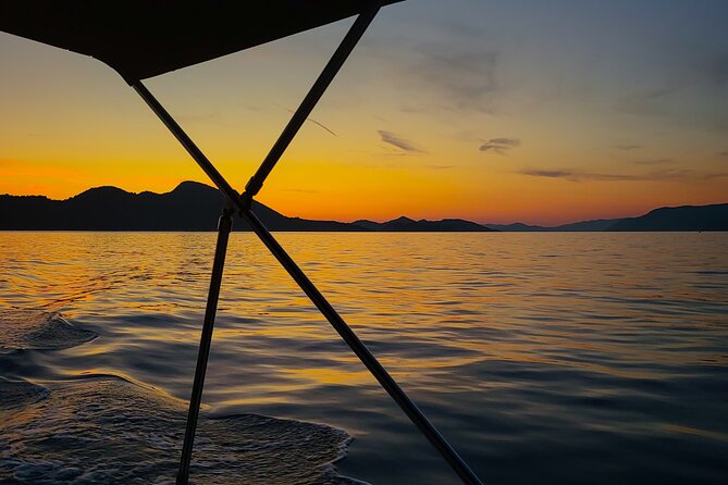 Dubrovnik Romantic Sunset Boat Tour - What the two hours feel like