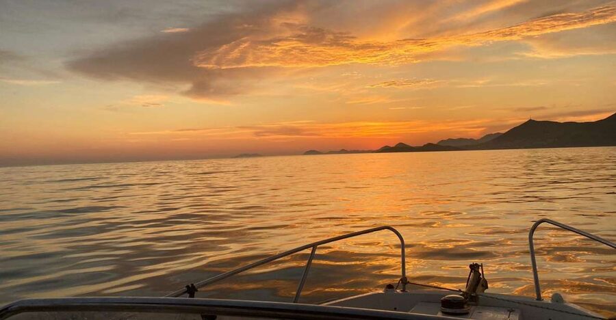 Dubrovnik: Romantic Sunset Cruise - Leaving from Dubrovnik’s Old Town port
